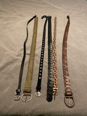 Women’s Assorted belts- all new! All
Size large